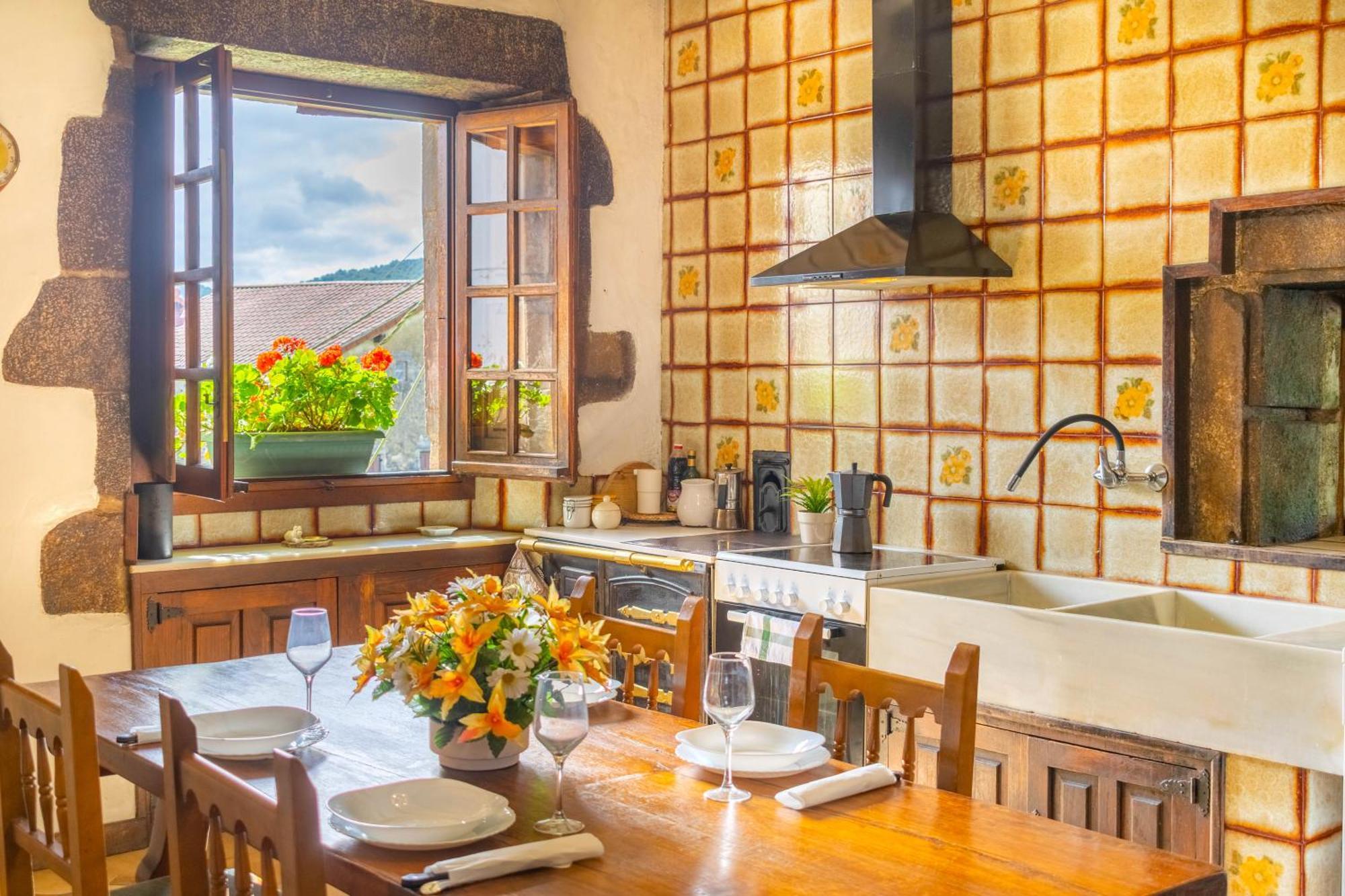 Casa Rural Arotzenia, Hogar Rustico En Pleno Valle De La Ulzama Lizaso المظهر الخارجي الصورة