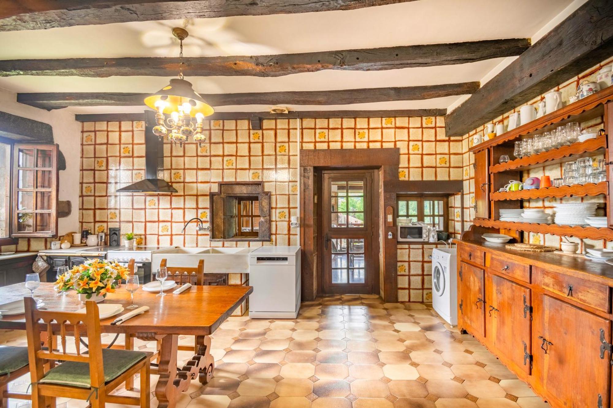 Casa Rural Arotzenia, Hogar Rustico En Pleno Valle De La Ulzama Lizaso المظهر الخارجي الصورة